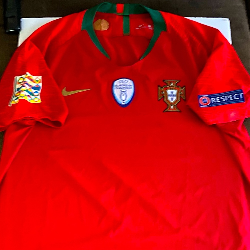 Portugal player issued jersey size XXL